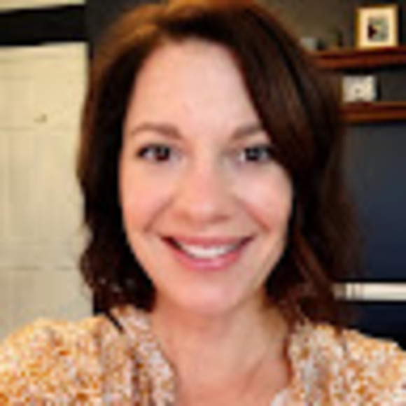 Meet your Posher, Erin f. - Picture 1 of 1